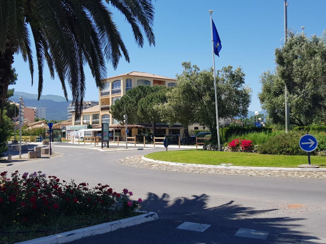 Apartment Arcaim, Climatise 90m2, 4 Chambres, A 200m De La